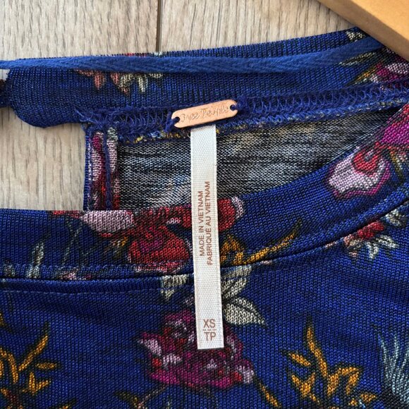 Free People Dock Street Floral Print Ruffle Blouse Womens Size XS Whimsigoth - Picture 4 of 14